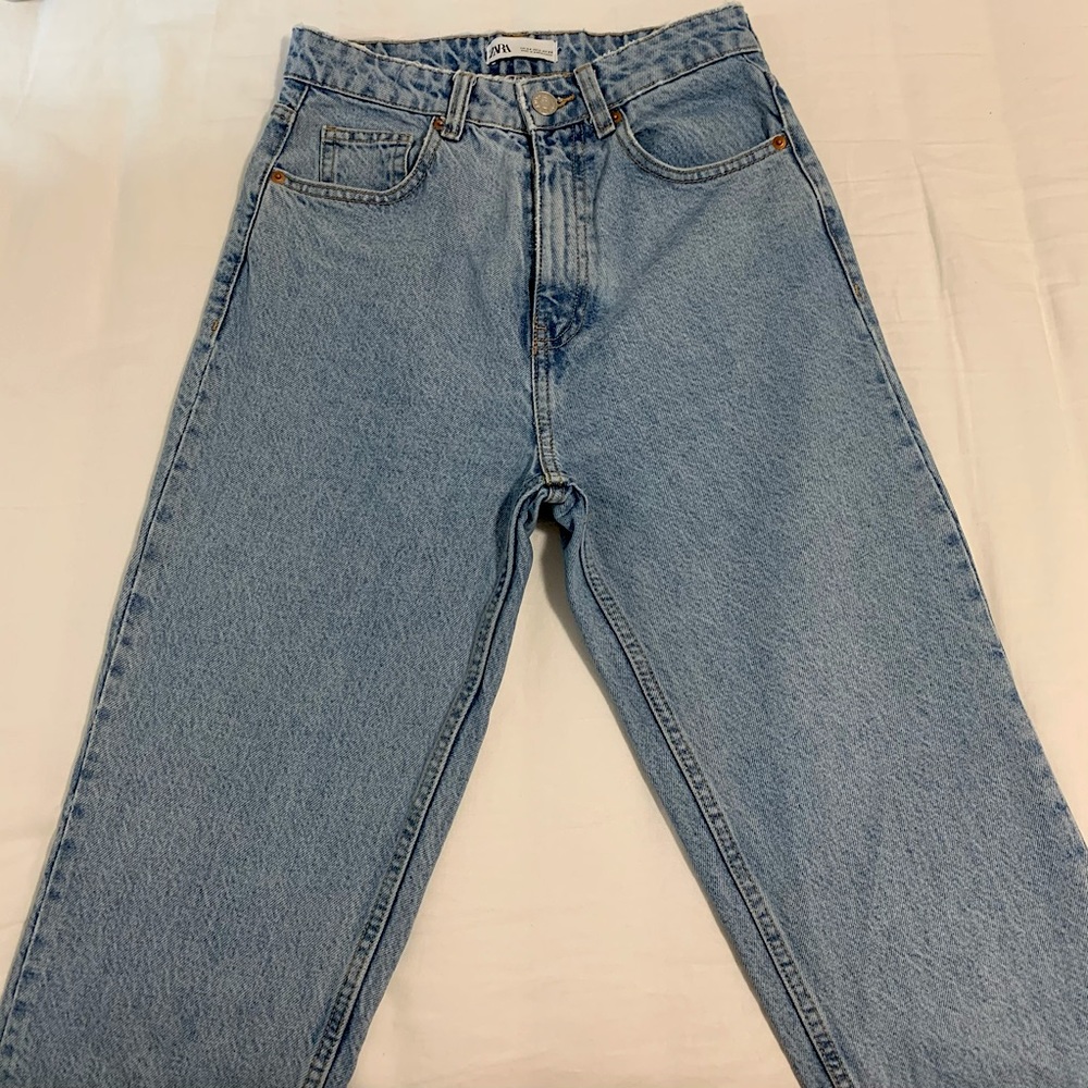 Zara Mom Fit Jeans